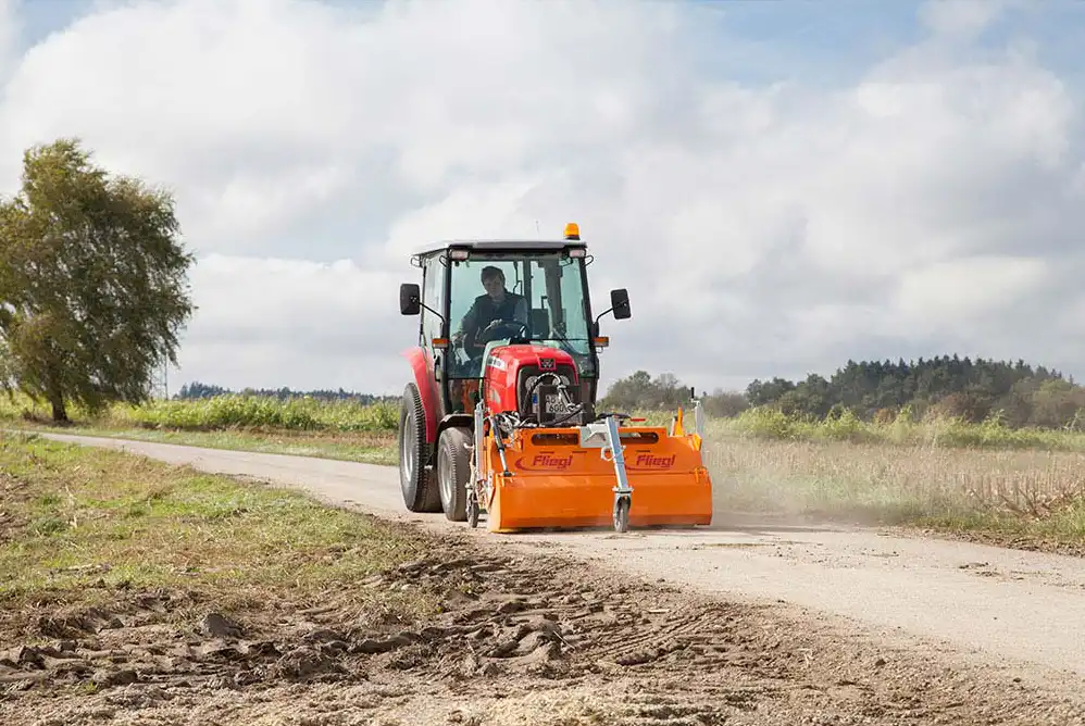 Zamiatarka do ciągnika Fliegl Komunalna