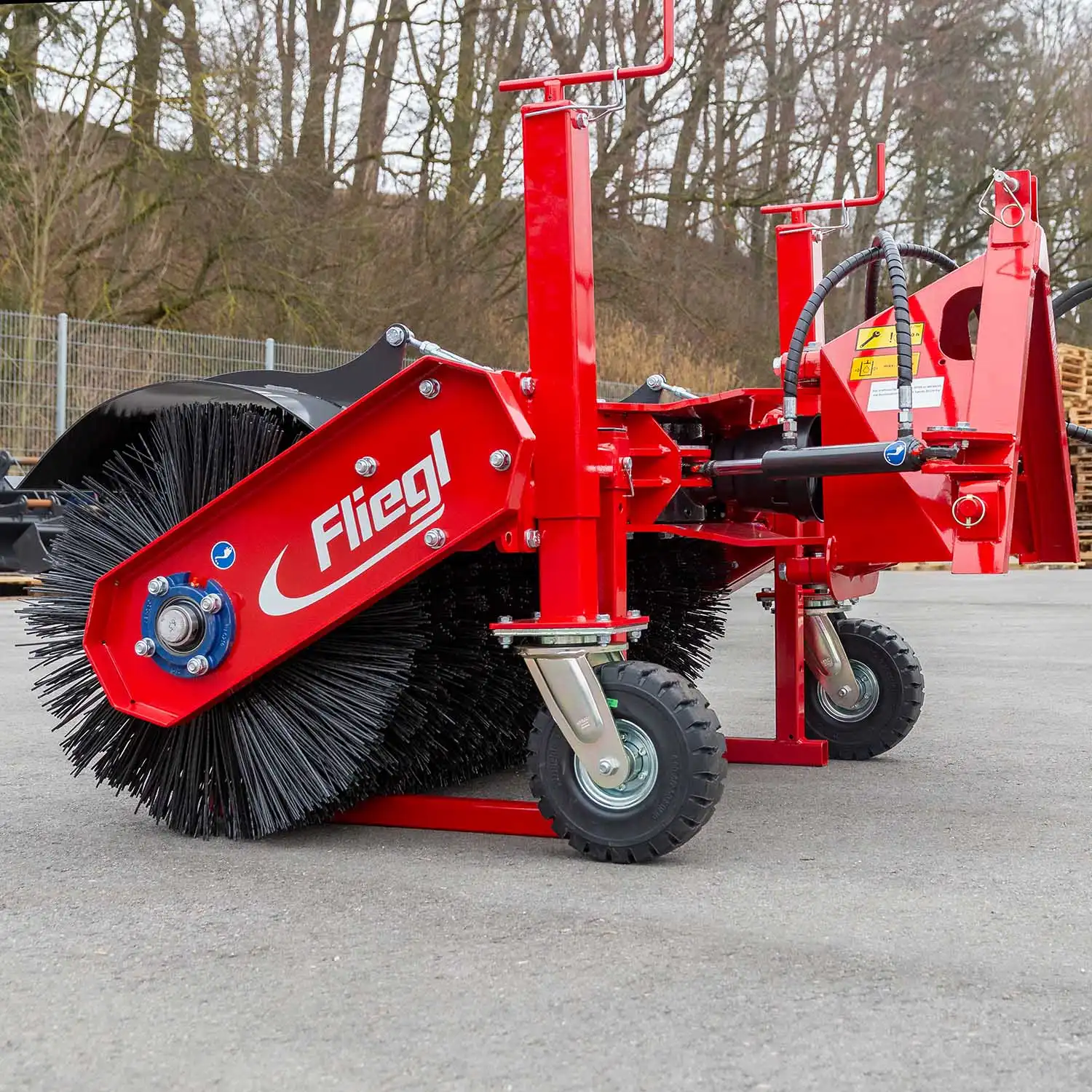 Zamiatarka do ciągnika Fliegl SuperHero 700-M
