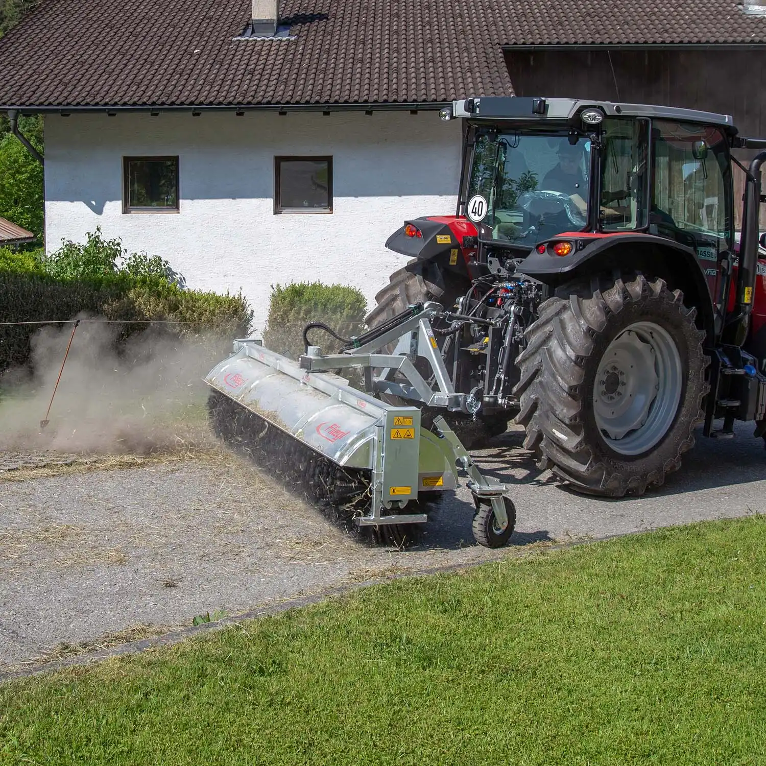 Zamiatarka do ciągnika Fliegl Typ 700